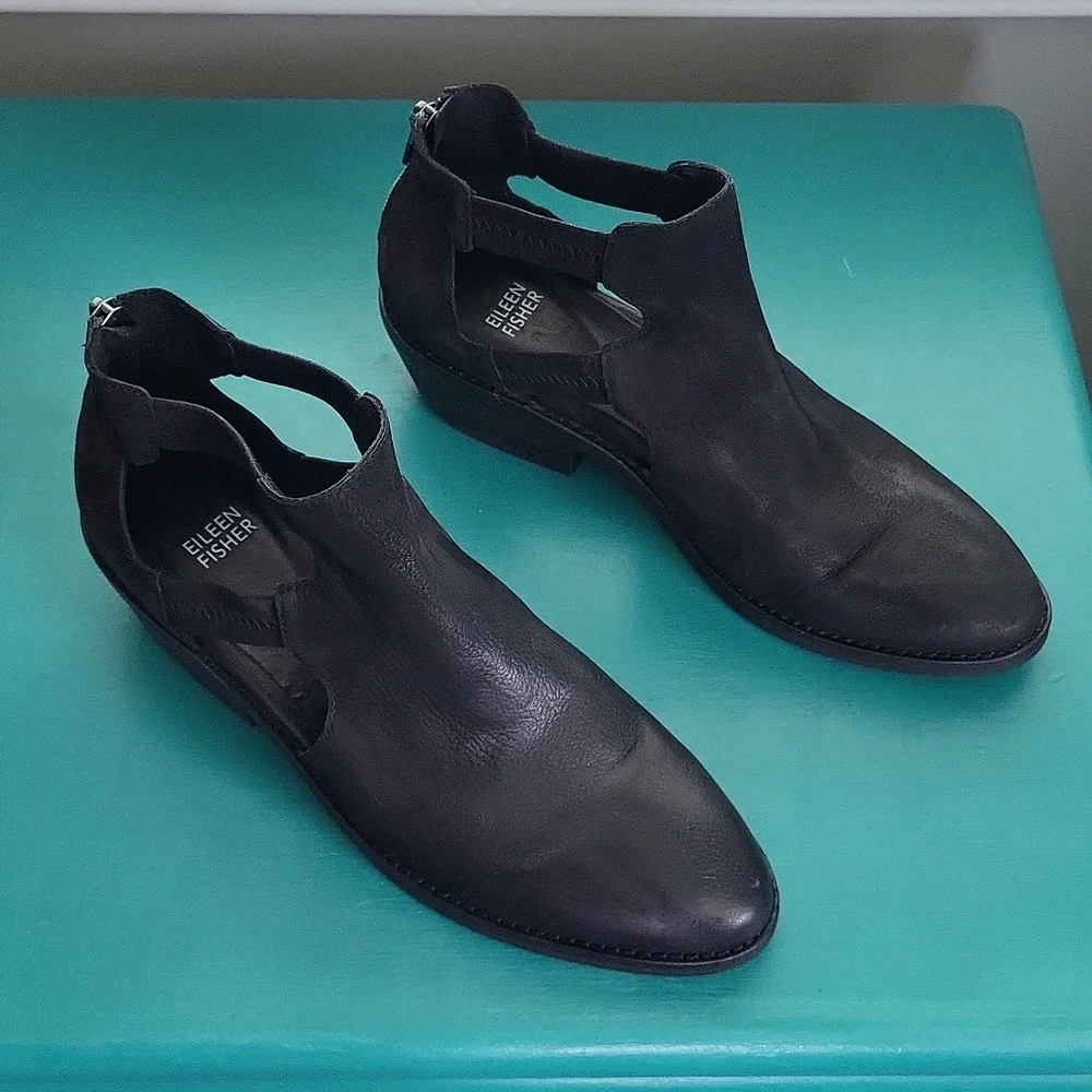 Eileen Fisher Leather Vanda Cutout Ankle Bootie - Black -9 - Picture 1 of 7